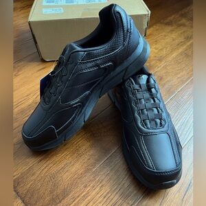 Slip resistant shoes